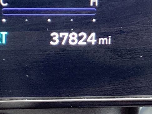 Used 2023 Hyundai Elantra SEL w/ Convenience Package image 5