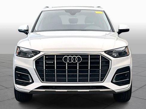 Used 2023 Audi Q5 2.0T Premium w/ Convenience Package image 4