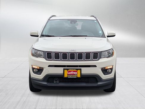Used 2021 Jeep Compass Latitude w/ Driver Assistance Group AWD/4WD image 2