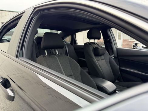 Used 2024 Honda Accord Sport image 8