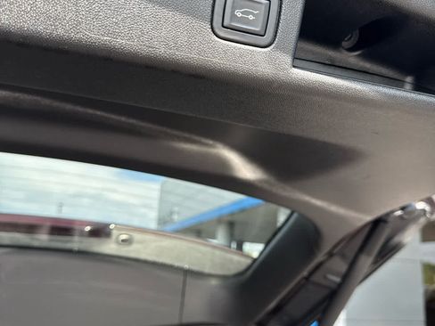 Used 2020 Chevrolet Equinox LT FWD image 8