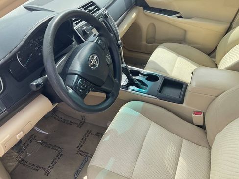 Used 2015 Toyota Camry LE FWD image 11