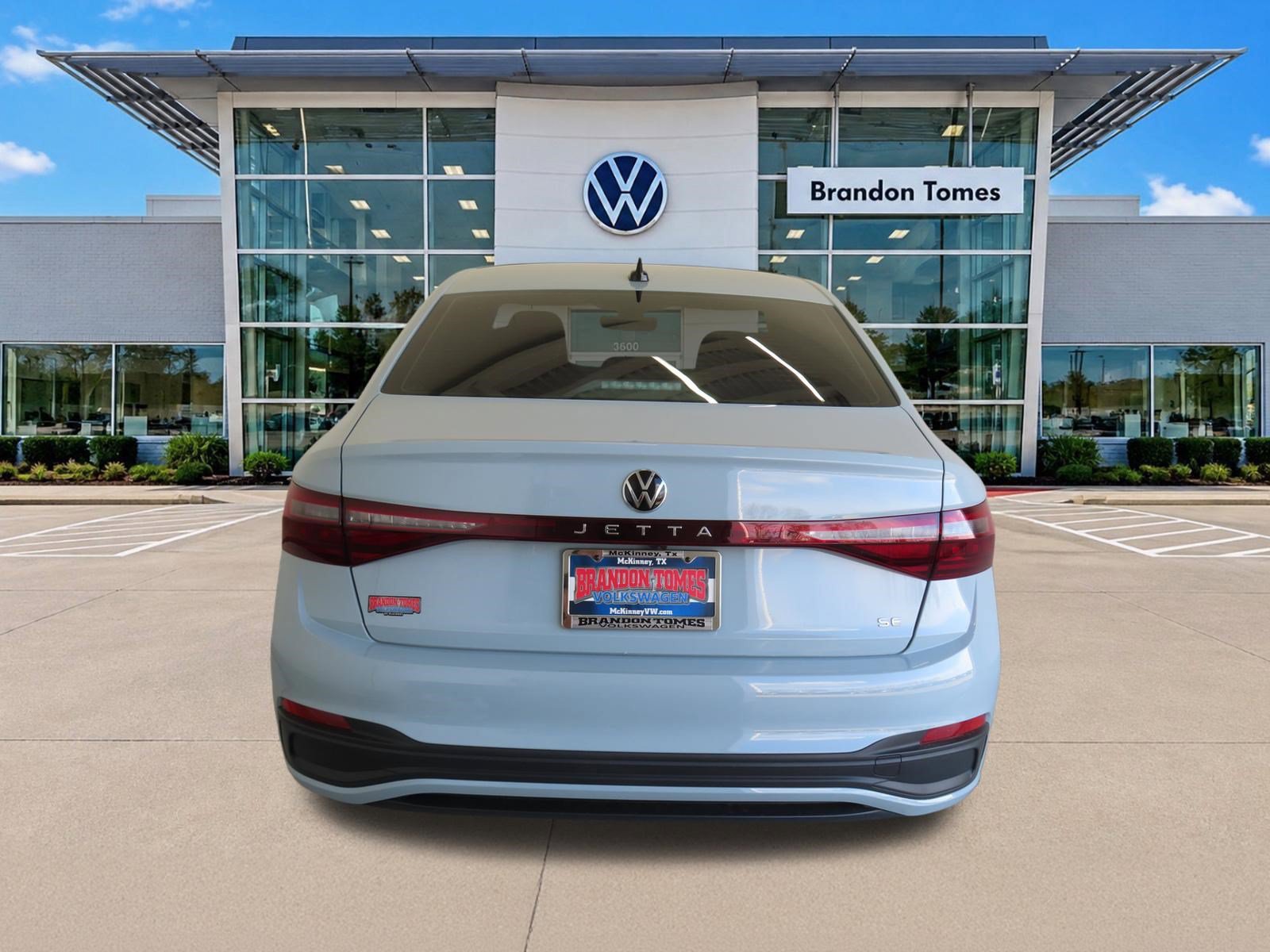 Used 2026 Volkswagen Jetta SE FWD image 4