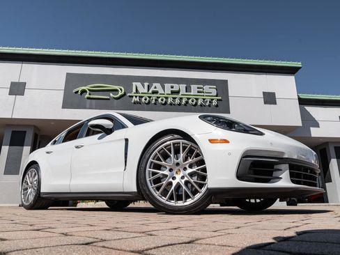 Used 2018 Porsche Panamera 4S image 3