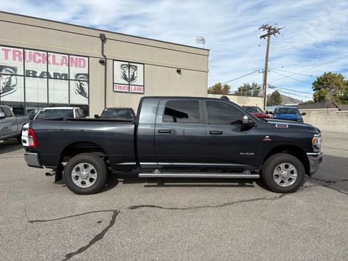 Used 2022 RAM 2500 Big Horn w/ Level A Equipment Group AWD/4WD image 10
