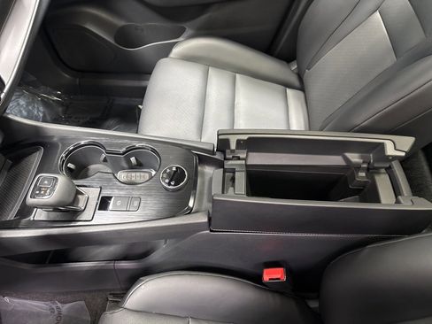 Used 2023 Nissan Rogue SV w/ SV Premium Package image 22