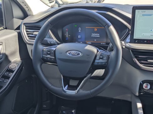 New 2026 Ford Escape SE FWD image 18