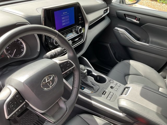 Used 2026 Toyota Highlander XLE AWD/4WD image 26