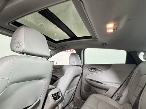 Used 2016 Chevrolet Malibu LT w/ Leather Package FWD image 31