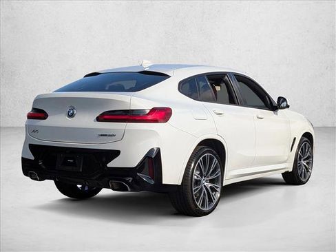 Used 2023 BMW X4 xDrive30i w/ M Sport Package image 5
