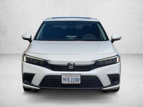 Used 2023 Honda Civic EX image 2