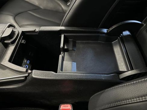 Used 2022 Toyota Avalon XLE image 18