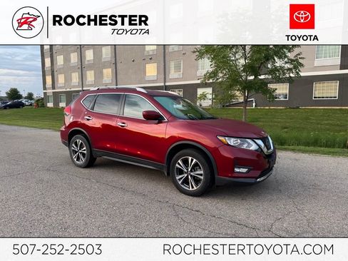 Used 2019 Nissan Rogue SV w/ Premium Package AWD/4WD image 1