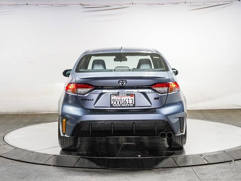 Used 2025 Toyota Corolla SE FWD image 3