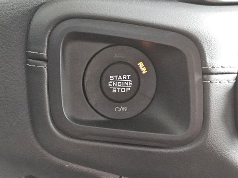 New 2025 Jeep Wrangler Unlimited Sahara w/ Technology Group image 10