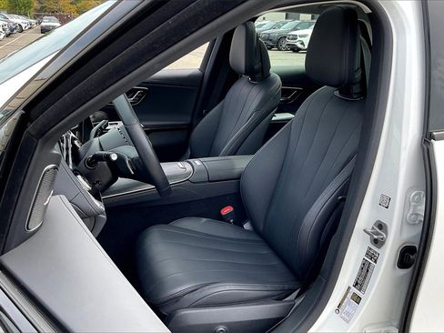 Used 2025 Mercedes-Benz E 450 4MATIC All-Terrain Wagon image 17