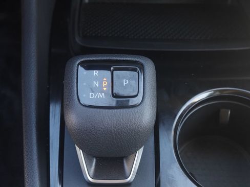 Used 2023 Nissan Rogue SV AWD/4WD image 7