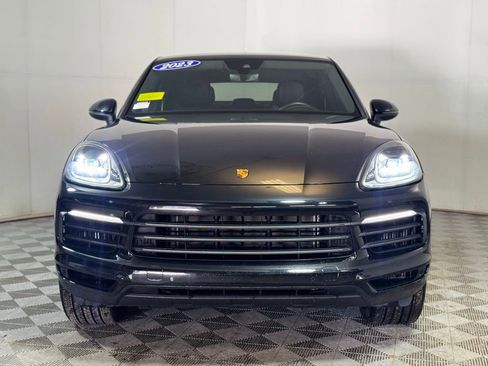 Used 2023 Porsche Cayenne Platinum Edition w/ Towing Package w/o Tow Ball AWD/4WD image 9