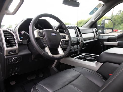 Used 2020 Ford F350 Lariat AWD/4WD image 26