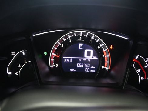 Used 2018 Honda Civic Sport image 29