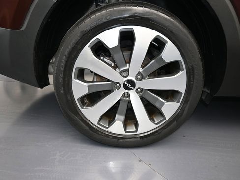 Used 2022 Kia Telluride EX w/ EX Premium Package image 46