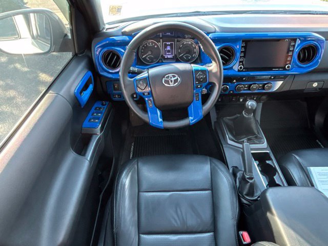 Used 2020 Toyota Tacoma TRD Off-Road w/ TRD Premium Off Road Package AWD/4WD image 8