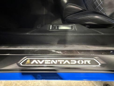 Used 2018 Lamborghini Aventador S AWD/4WD image 98