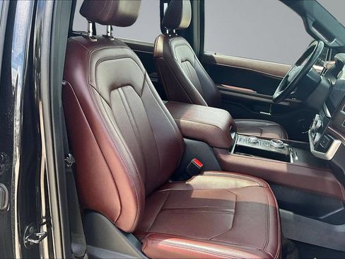 Used 2023 Ford Expedition Limited AWD/4WD image 27