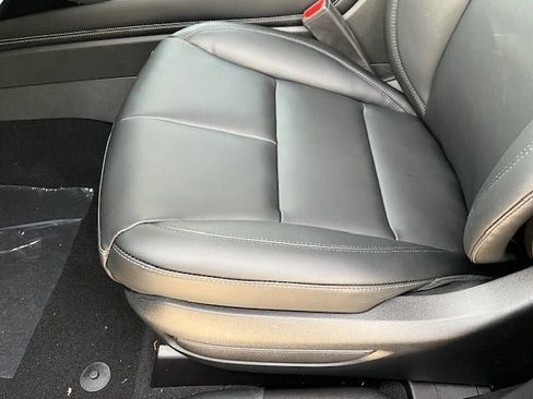 New 2026 Lincoln Corsair Premiere image 4