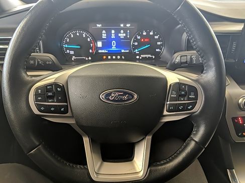 Used 2023 Ford Explorer XLT w/ Equipment Group 202A image 13