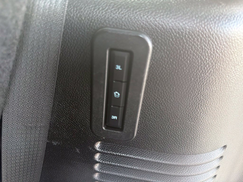Used 2016 Ford Expedition Platinum AWD/4WD image 14