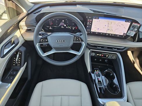 New 2025 Audi Q5 Premium image 5