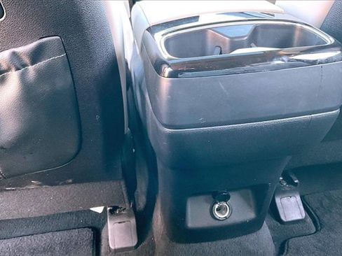 Used 2023 Kia Telluride S w/ S Sunroof Package image 10