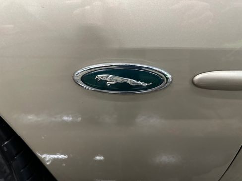 Used 2001 Jaguar XK8 Convertible RWD image 22