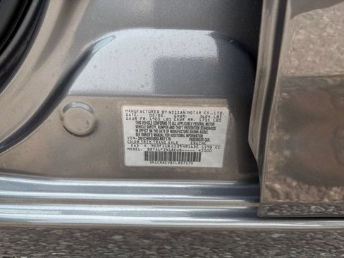 Used 2025 Nissan Versa SV FWD image 27