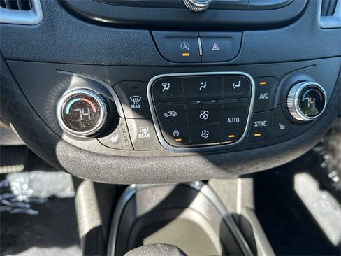 Used 2024 Chevrolet Malibu LT image 17