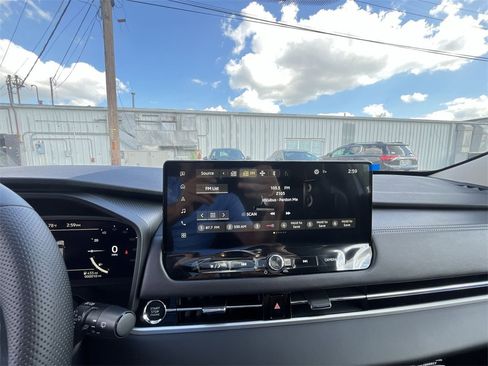 New 2025 Mitsubishi Outlander SE image 16