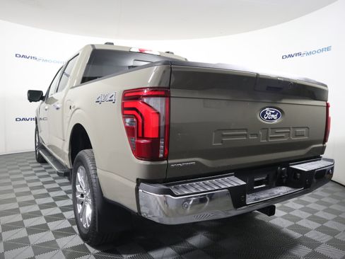 Used 2025 Ford F150 Lariat w/ Equipment Group 501A Mid AWD/4WD image 9