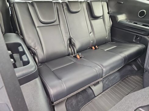 Used 2019 Subaru Ascent Limited AWD/4WD image 15
