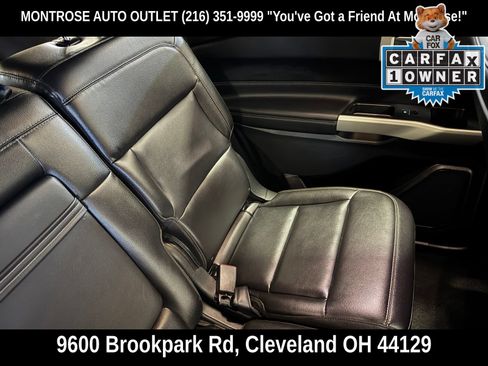 Used 2020 Ford Explorer XLT w/ Equipment Group 202A AWD/4WD image 32