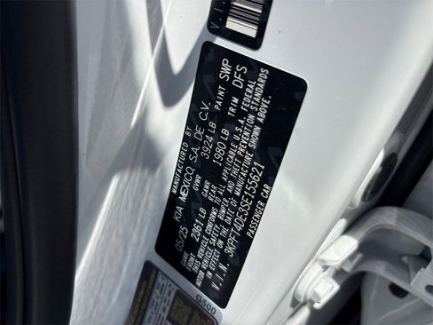 New 2025 Kia K4 LXS image 24