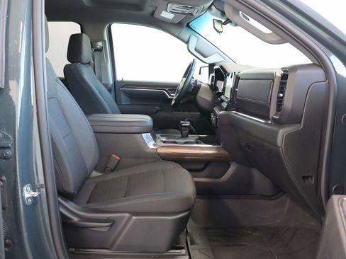 Certified 2025 Chevrolet Silverado 1500 LT w/ LPO, Dark Essentials Package AWD/4WD image 19