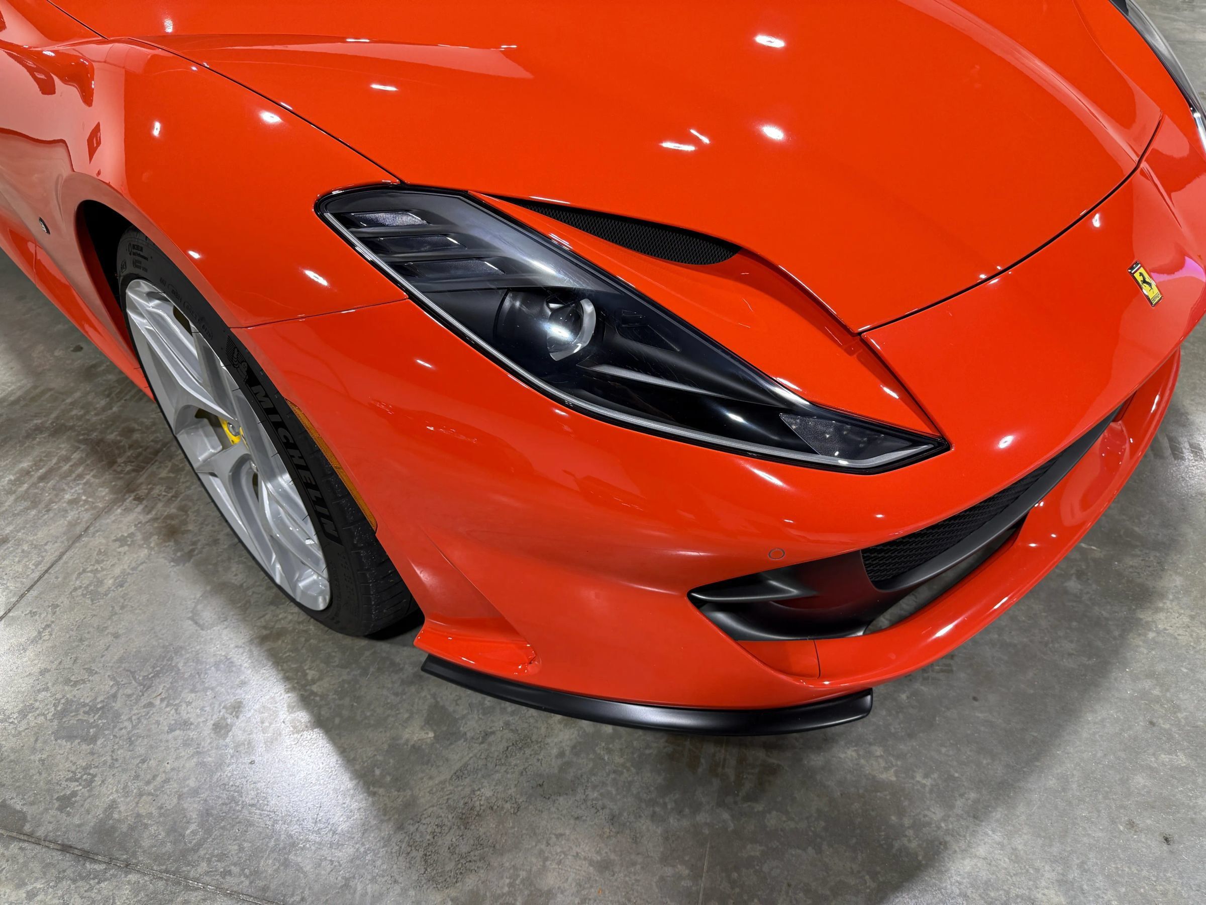 Used 2020 Ferrari 812 Superfast RWD image 23