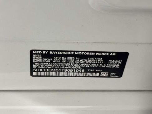 Used 2026 BMW X7 M60i AWD/4WD image 19