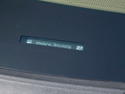 Used 2023 Chevrolet Suburban Premier w/ Premium Package AWD/4WD image 38