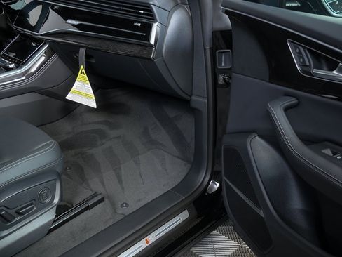 New 2026 Audi Q8 Premium Plus image 24