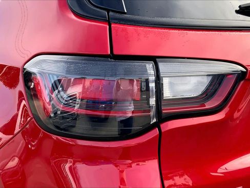 Used 2022 Jeep Compass Limited w/ (RED) Package image 25