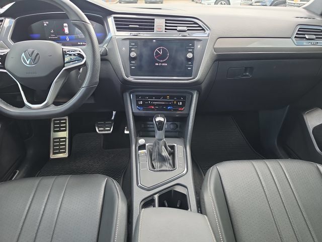 Used 2024 Volkswagen Tiguan SE R-Line FWD image 15