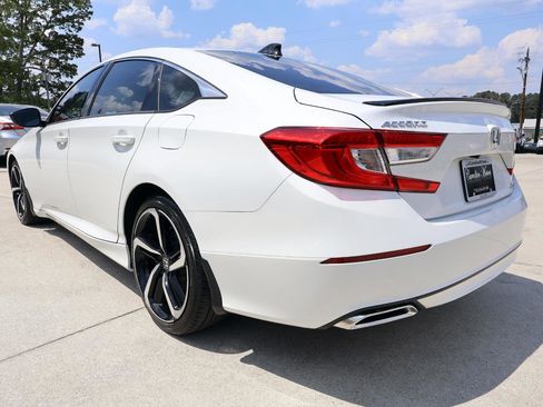 Used 2021 Honda Accord Sport Special Edition image 4