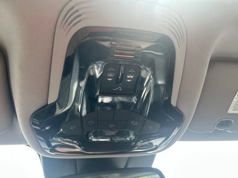 Used 2018 Alfa Romeo Giulia AWD image 44